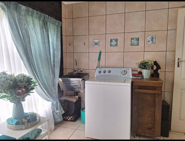 4 BEDROOM HOUSE FOR SALE IN HEIDELBERG AH